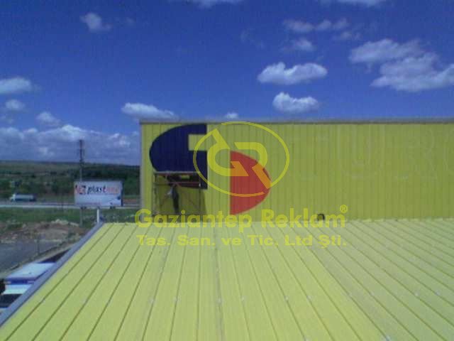 Büyük Ölçekli Kurumsal Cephe Logo Boyama Uygulaması