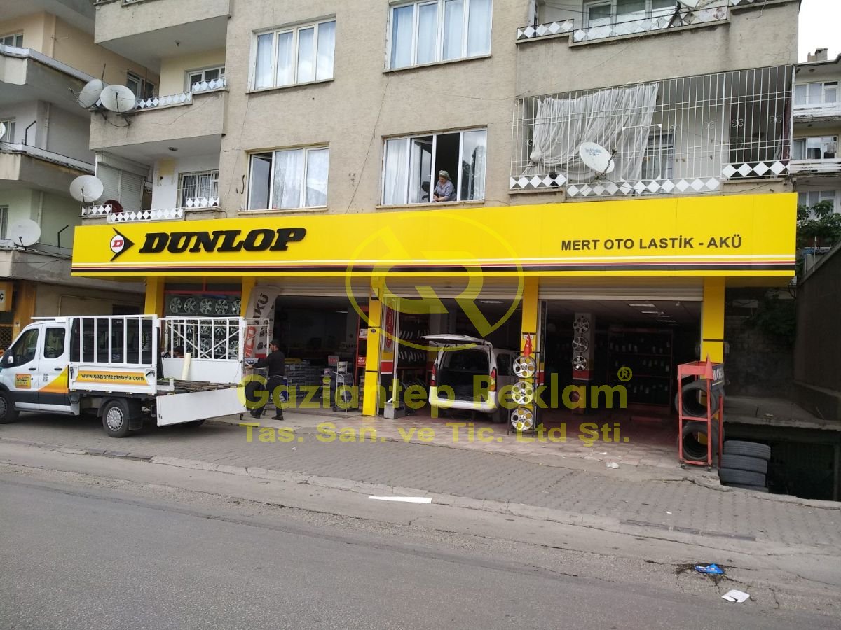 Dunlop Kompozit Zemin Folyo Uygulamalı Tabela