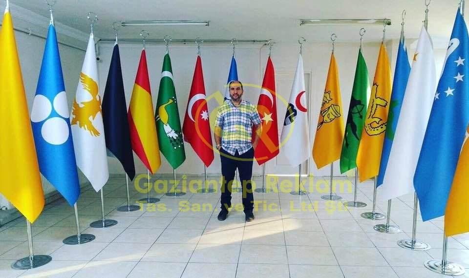 İç Mekan Paslanmaz Ayaklı Kongre Yelken Bayrakları