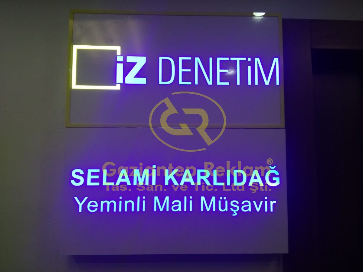  Işıklı Pleksi Dekupe Büro Tabelası
