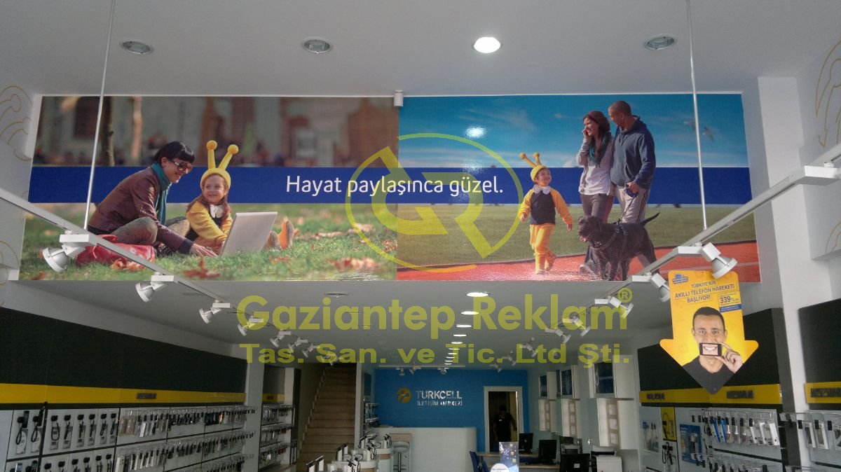 Kaliteli Dijital Baskı İç Mekan Sticker Uygulaması