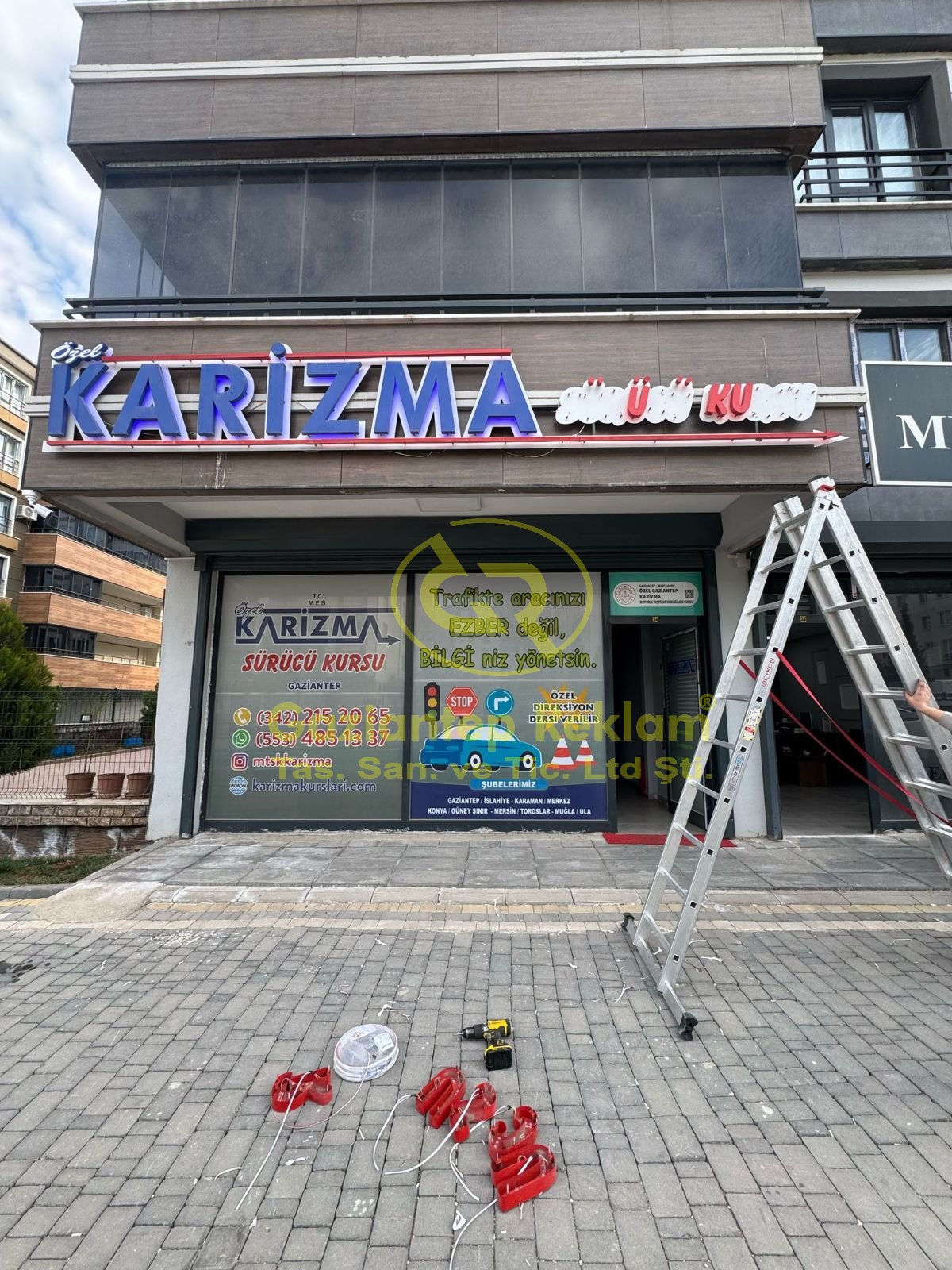 Karizma Sürücü Kursu Estetik Pleksi Kutu Harf Tabela