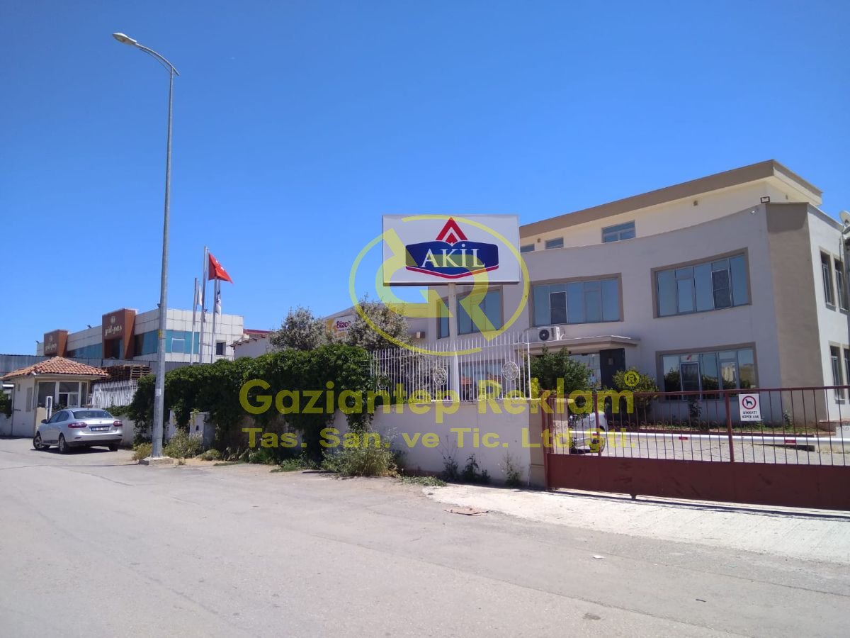 Kurumsal Fabrika Girişi  Totem Tabela