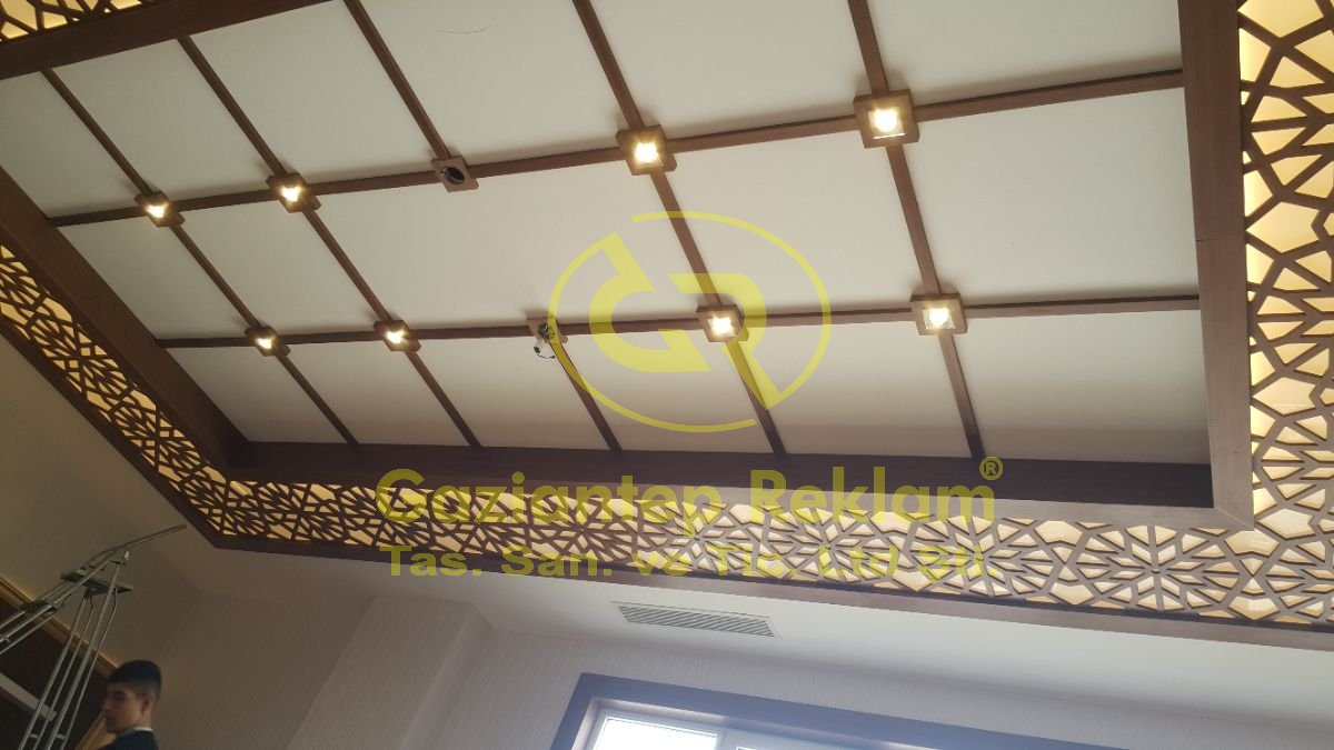 Lazer Kesim Dekoratif Ahşap Görünümlü İç Mekan Tavan