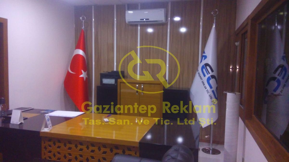 Makam Bayrağı ve Paslanmaz Direk Çözümleri