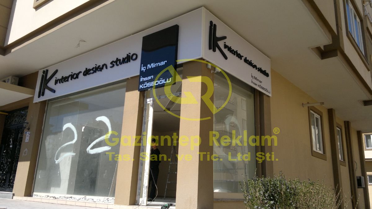 Mat Siyah Pleksi Kabartma Kesme Harf Çözümü