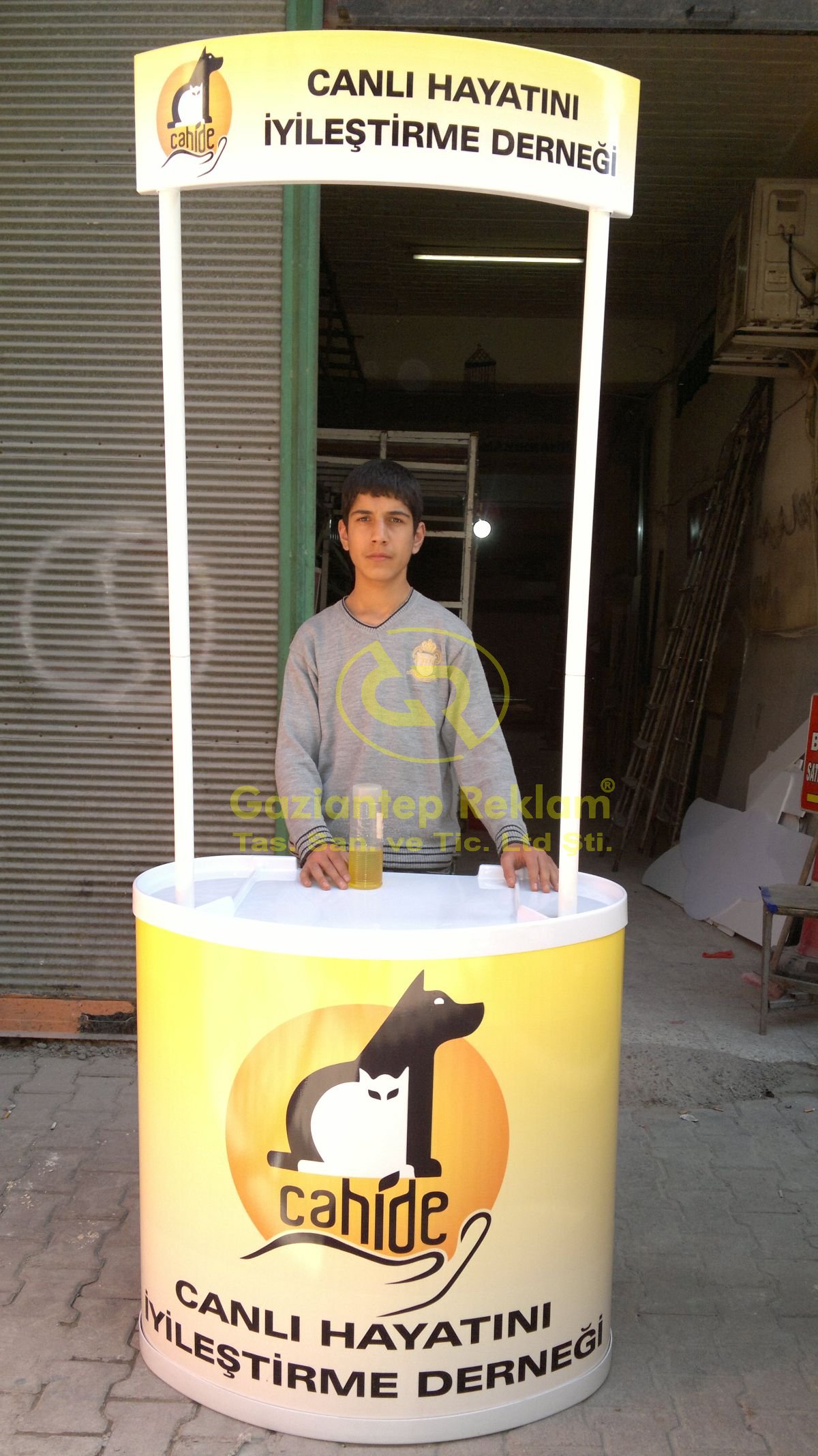 Portatif Yuvarlak Promosyon Tanıtım Standı