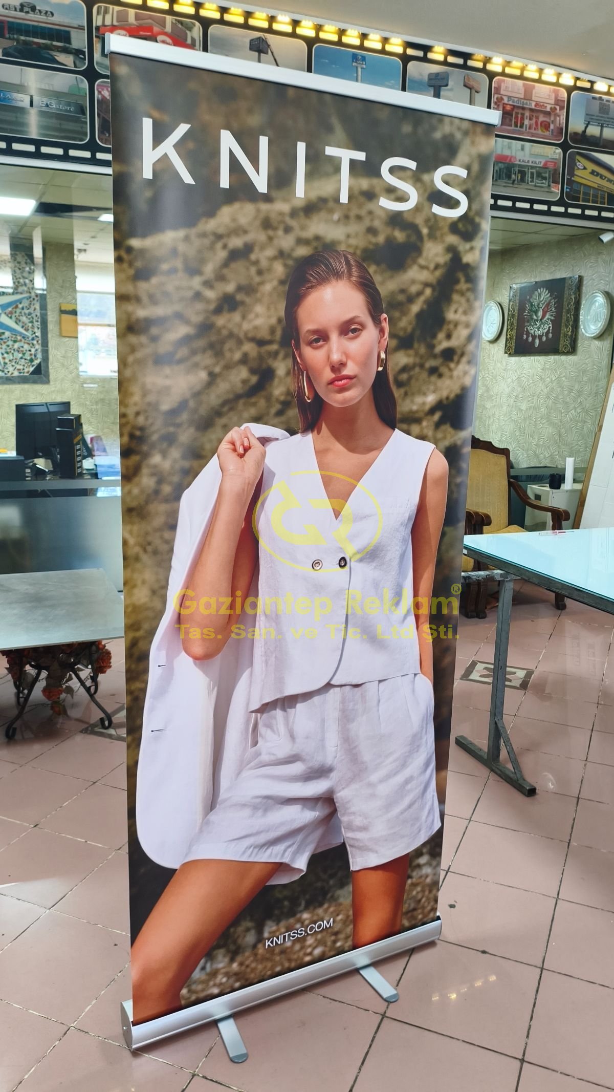 Profesyonel Roll-Up Banner Display Çözümü