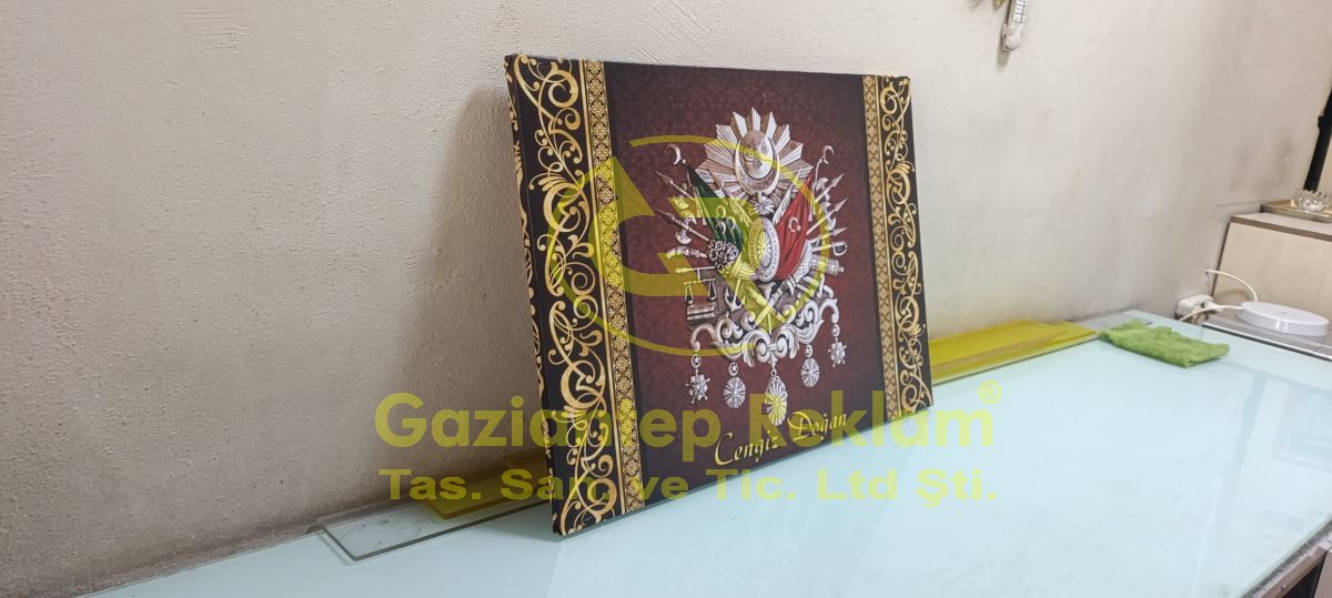 Tarihi Motifli Kişiye Özel Kanvas Tablo Baskı