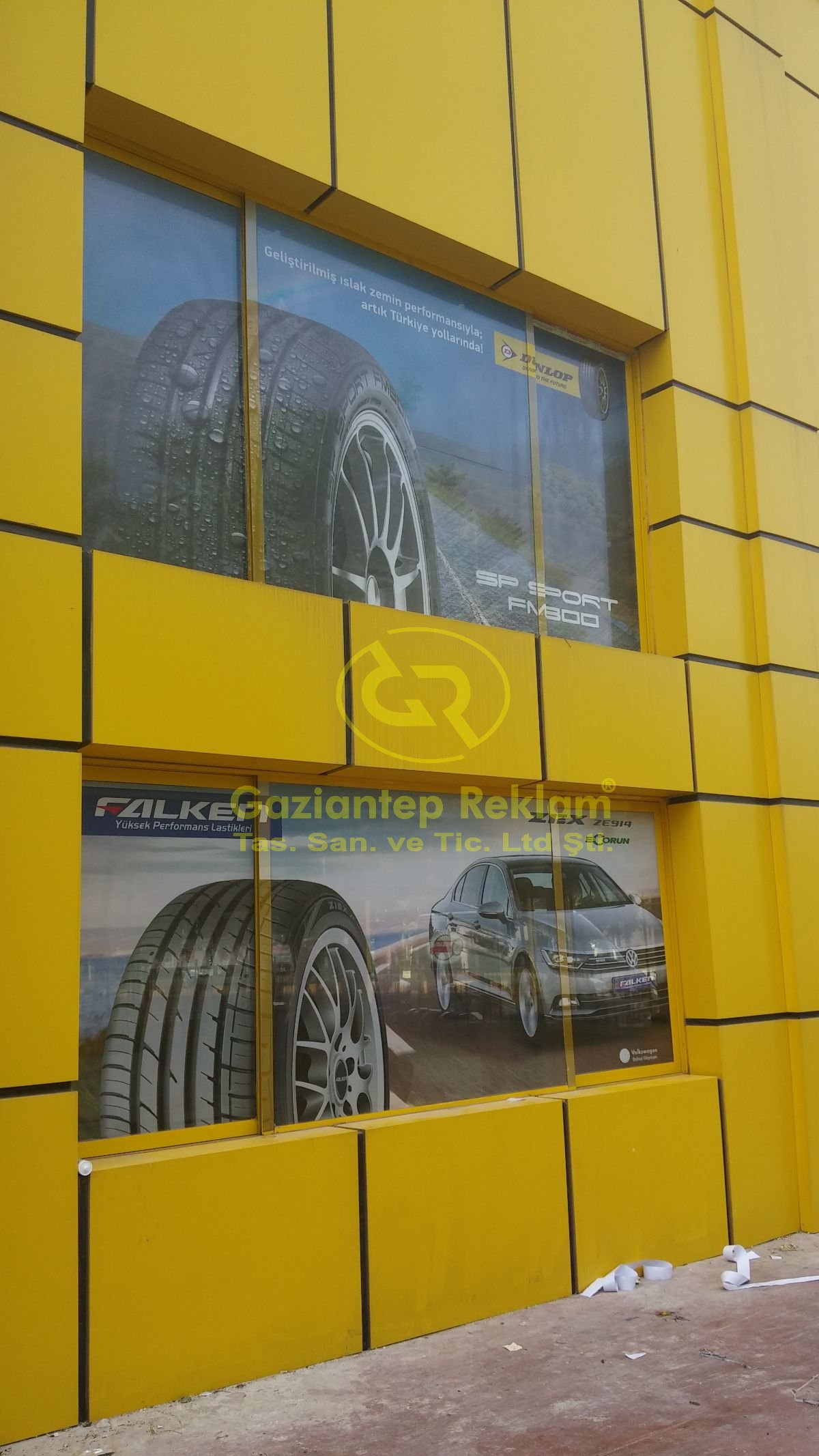  Vitrin Cam Giydirme Dijital Folyo