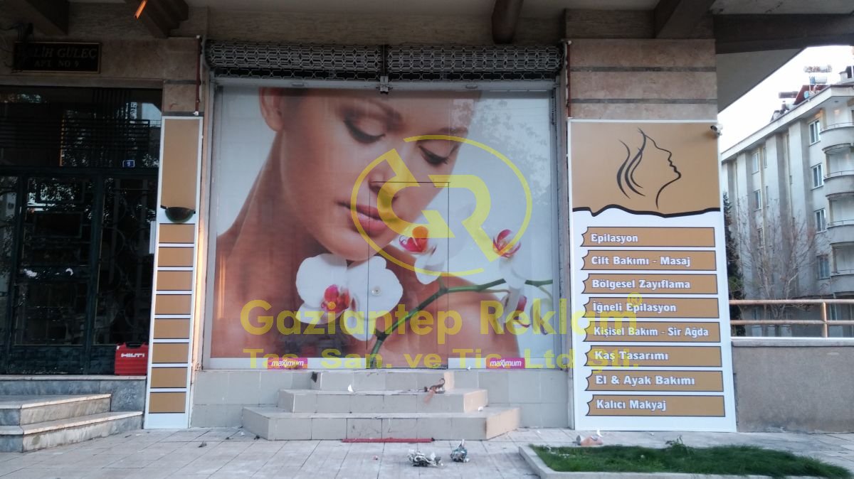 Vitrin Camı Dijital Baskı One Way Vision